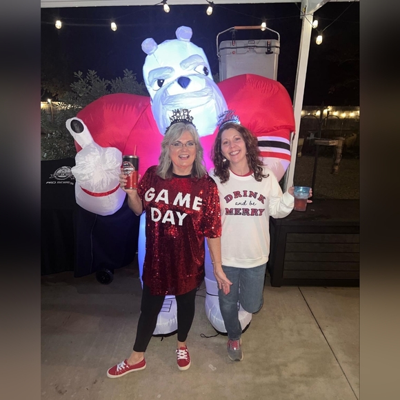 Meet your Posher, Karen - Picture 2 of 8